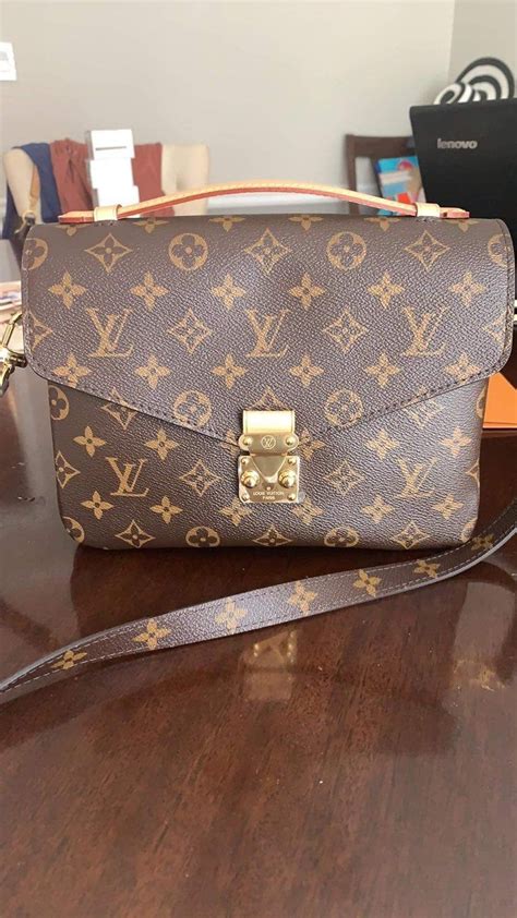 do louis vuitton bags come with a certificate|authentic Louis Vuitton receipt.